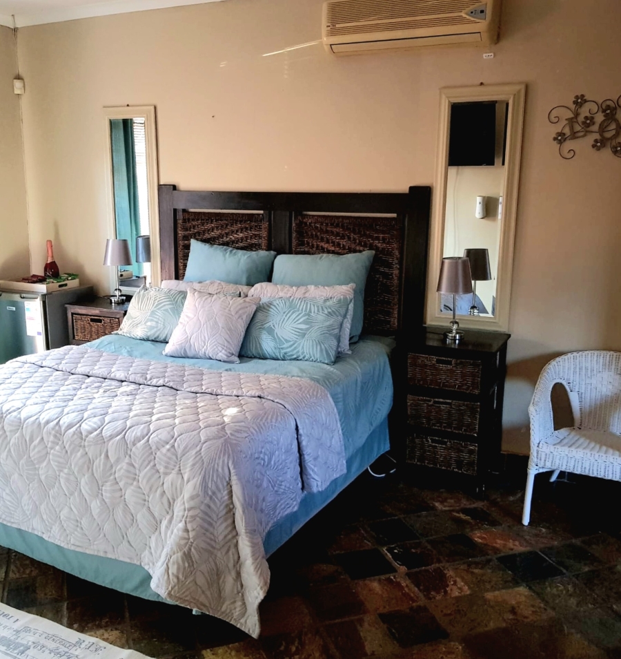 4 Bedroom Property for Sale in Geelhoutpark North West